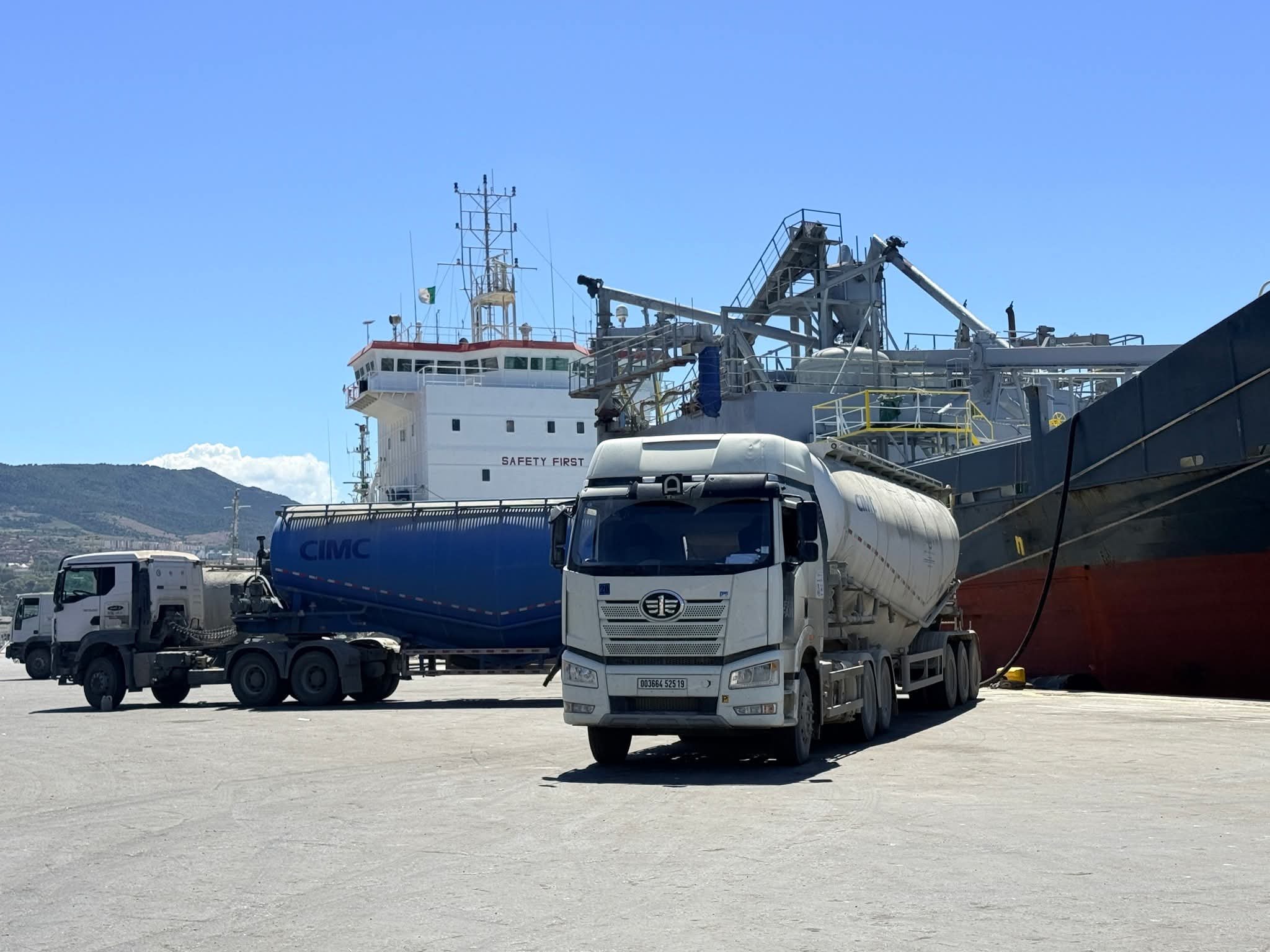 f0cb84ab-5110-4166-86d8-ae51230ee215.jpg